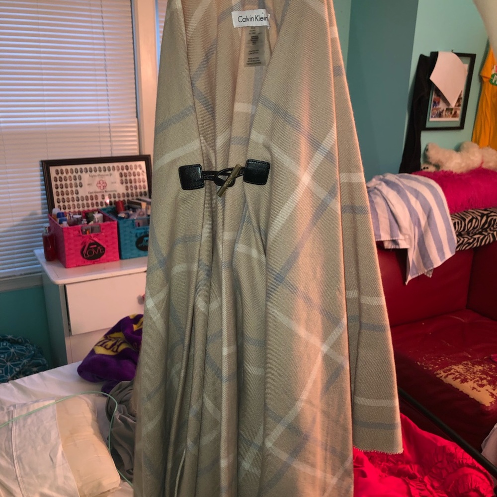NEVER WORN Calvin Klein Beige plaid cardigan